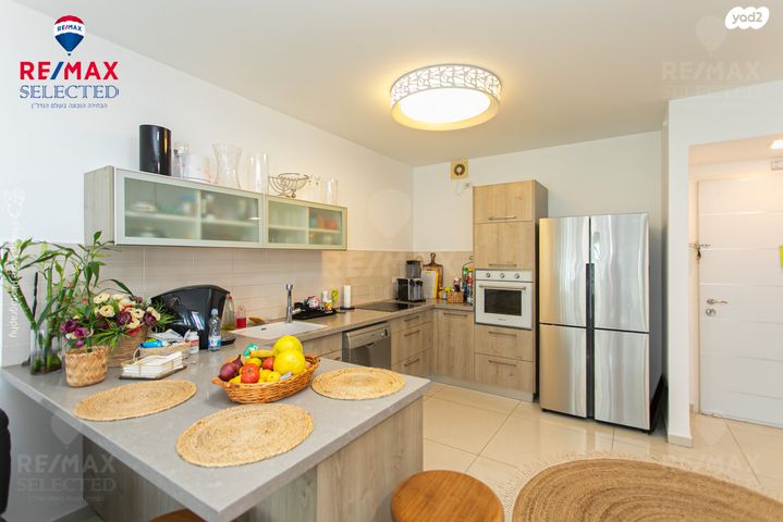 דירה, שדרות אבא חושי 149, חיפה