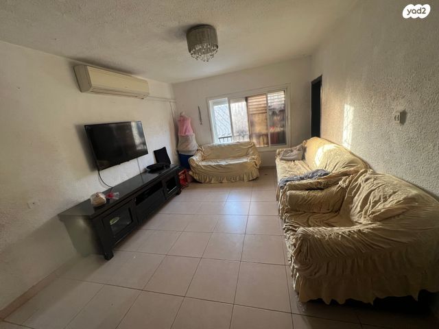 דירה, הרצל, שאר העיר, קרית עקרון