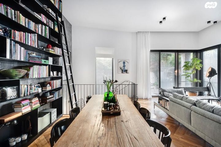 דירת גן, שדרות מסריק 15, הצפון הישן - דרום, תל אביב יפו