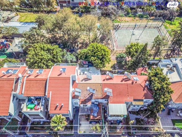 דירת גן, עולי הגרדום, רמת החייל, תל אביב יפו