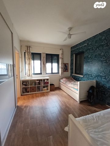 בית פרטי/ קוטג', אדרת