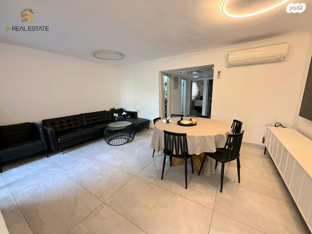 דירה, ארץ חפץ, שמואל הנביא, ירושלים