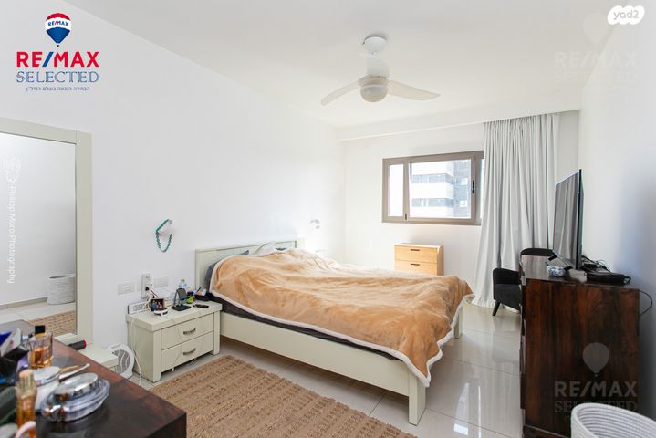 דירה, שדרות אבא חושי 149, חיפה