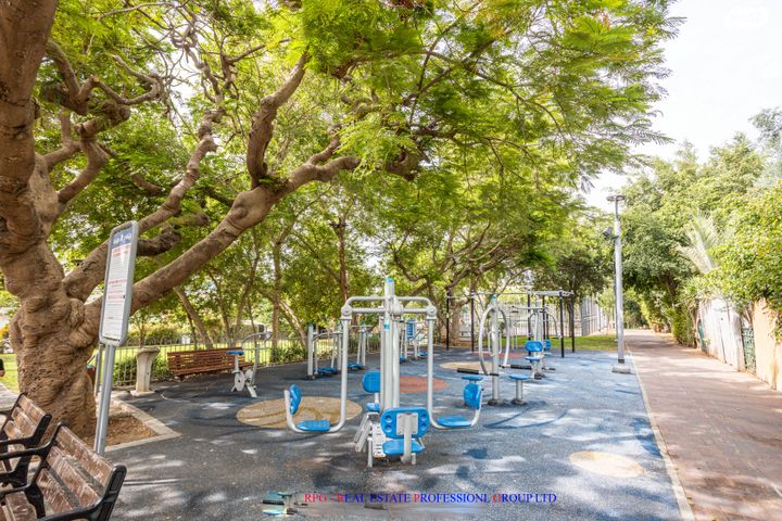 דירת גן, עולי הגרדום, רמת החייל, תל אביב יפו