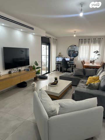 שרה אהרונסון 