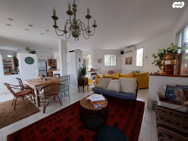 בית פרטי/ קוטג', פרדס חנה כרכור