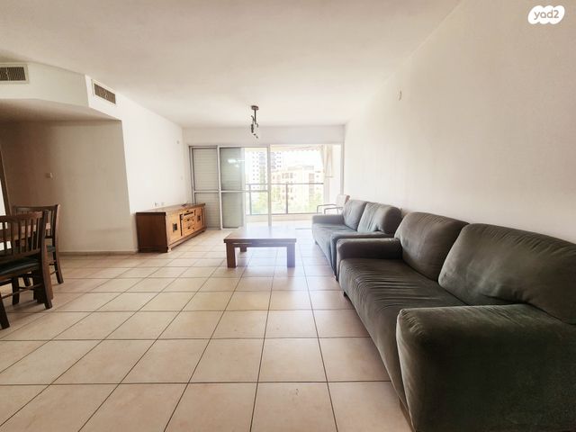 דירה, סנפיר, נווה חן, תל אביב יפו