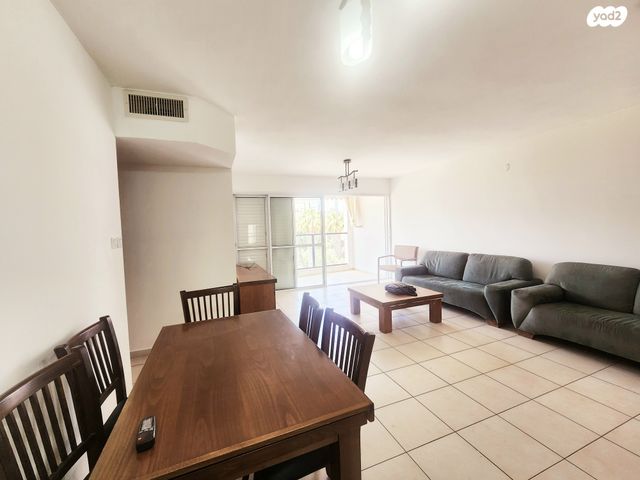 דירה, סנפיר, נווה חן, תל אביב יפו