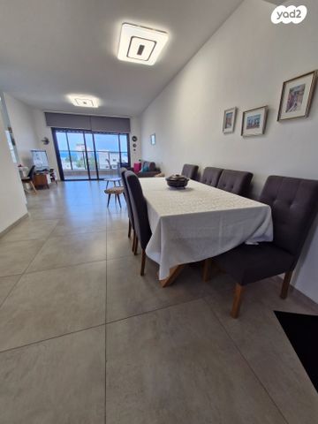 דירה, וייצמן, עיר, מרכז העיר, נהריה