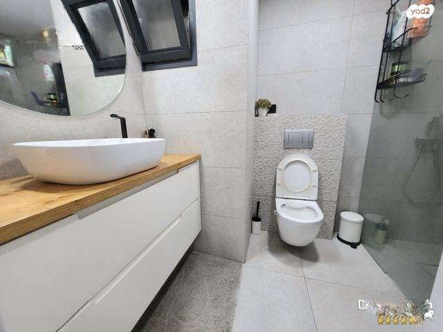 דירת גן, התמרים, קרית אתא