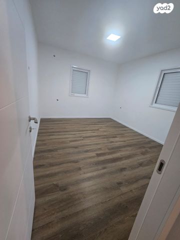 דירה, דוד רמז, מרכז העיר דרום, נתניה