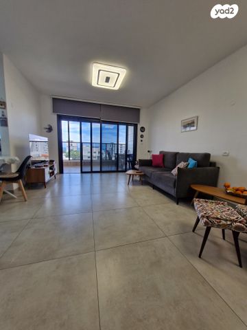 דירה, וייצמן, עיר, מרכז העיר, נהריה