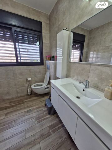 דירה, וייצמן, עיר, מרכז העיר, נהריה