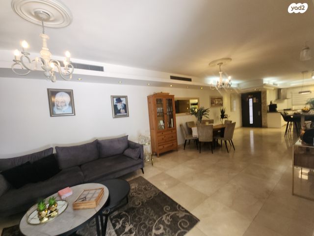 בית פרטי/ קוטג', רובע ט', אשדוד