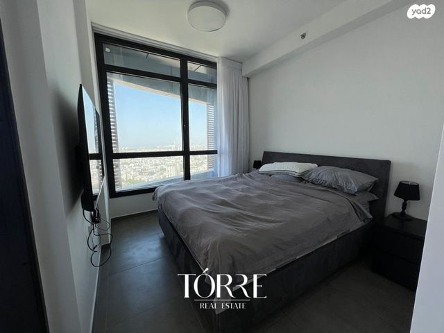 דירה, דרך מנחם בגין 160, מונטיפיורי, הרכבת, תל אביב יפו