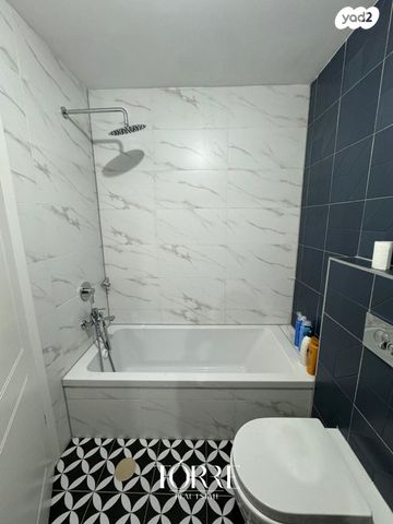 דירה, דרך מנחם בגין 158, מונטיפיורי, הרכבת, תל אביב יפו