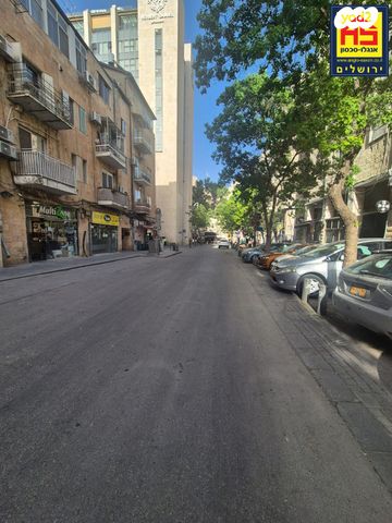 שמאי 