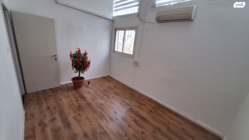 משרדים, טירת כרמל