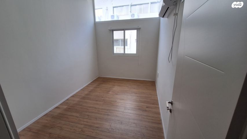 משרדים, טירת כרמל