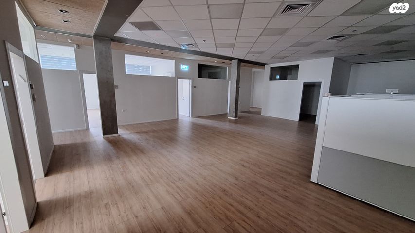 משרדים, טירת כרמל