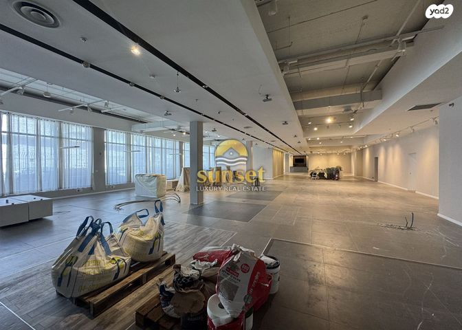 אולמות, קומבה 10, אזור תעשיה, חדרה