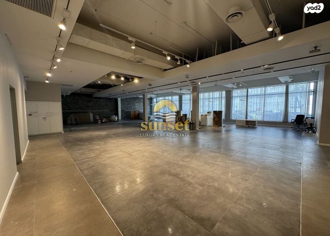 אולמות, קומבה 10, אזור תעשיה, חדרה