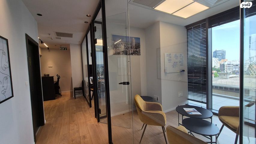 משרדים, הארבעה 28, תל אביב יפו