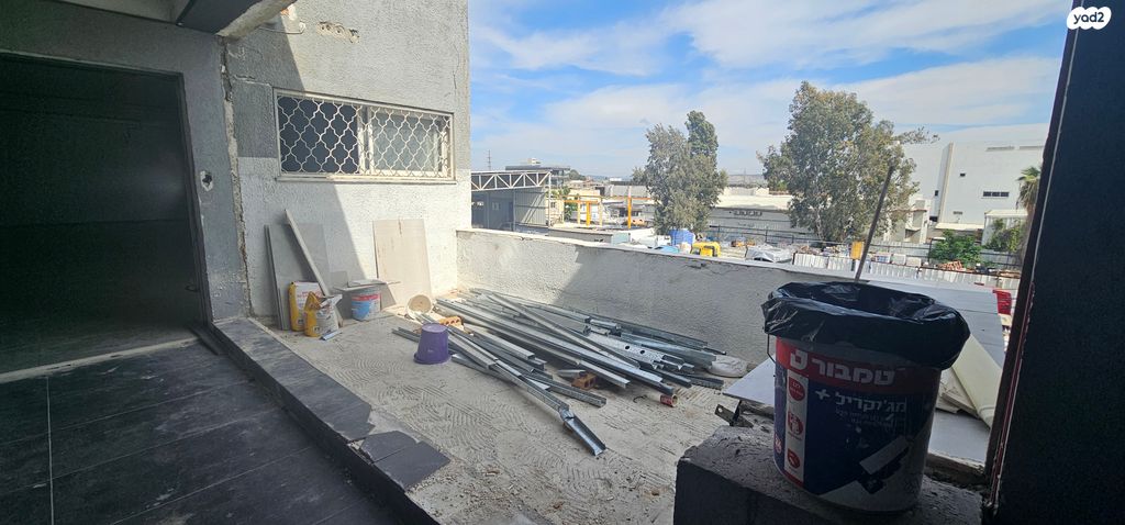 מבני תעשיה, דרך חיפה, אזור תעשיה קרית אתא, קרית אתא