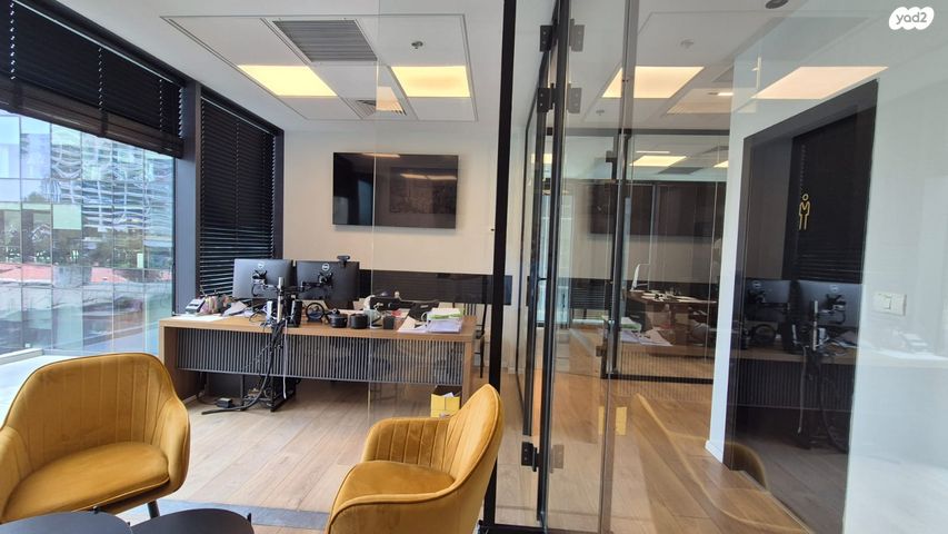 משרדים, הארבעה 28, תל אביב יפו