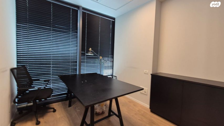 משרדים, הארבעה 28, תל אביב יפו