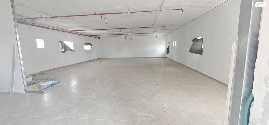 מבני תעשיה, דרך חיפה, אזור תעשיה קרית אתא, קרית אתא