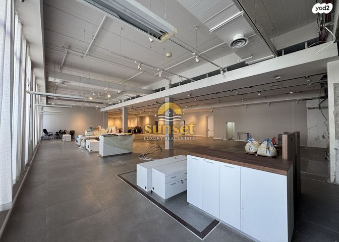 אולמות, קומבה 10, אזור תעשיה, חדרה