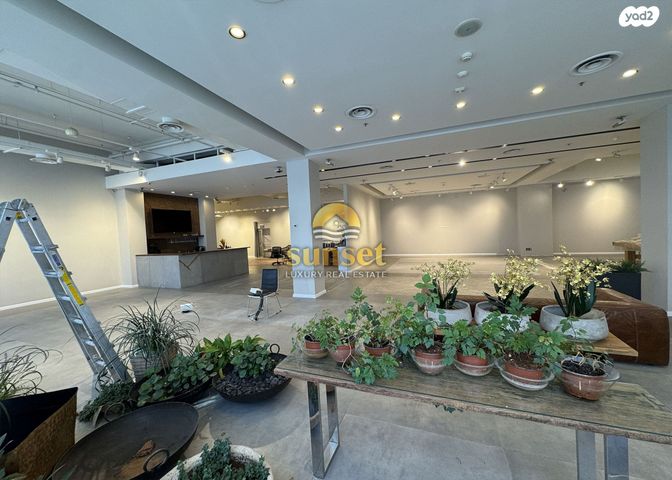 אולמות, קומבה 10, אזור תעשיה, חדרה