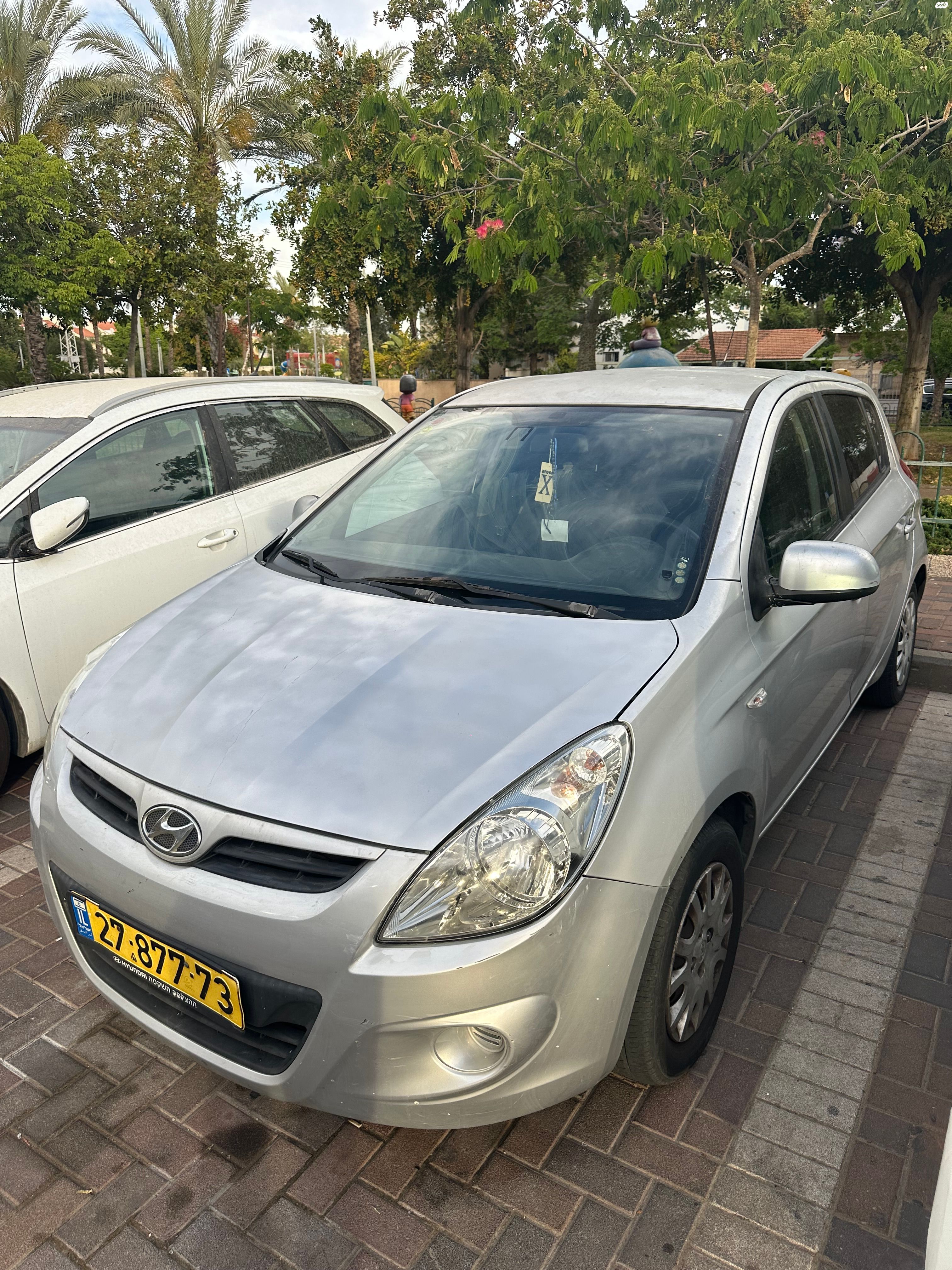 מודעת רכב יונדאי i20