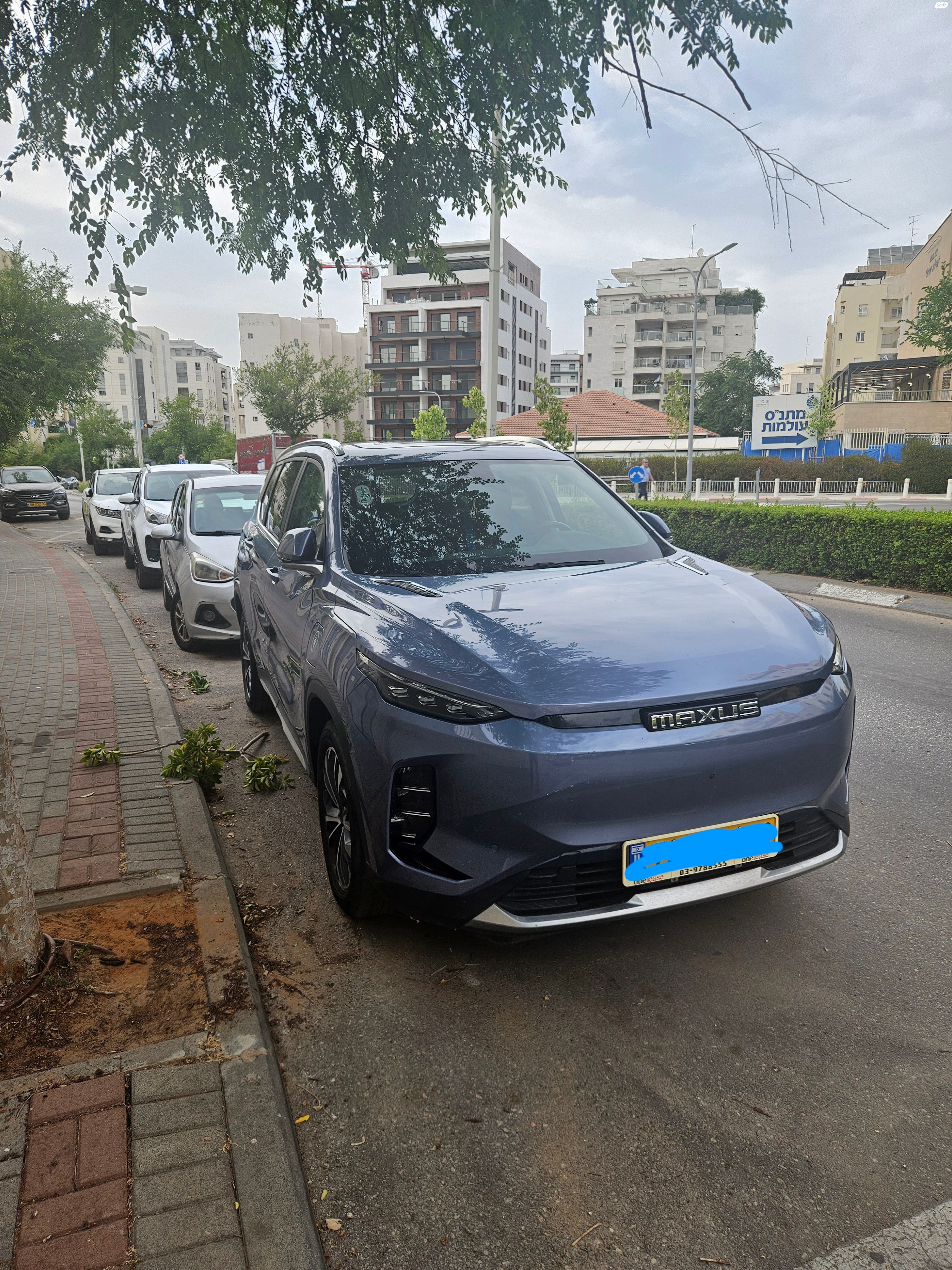 מודעת רכב מקסוס איוניק 6