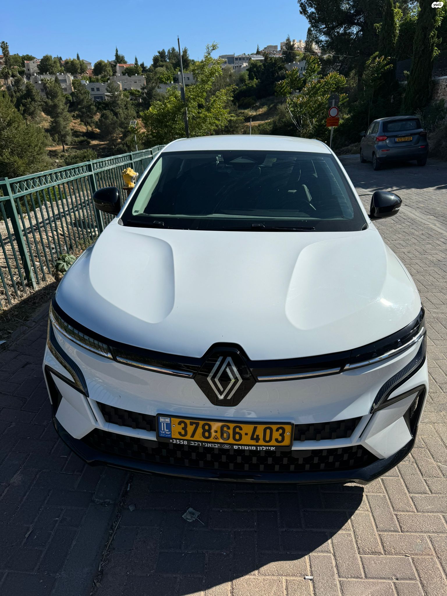 מודעת רכב רנו מגאן E-Tech