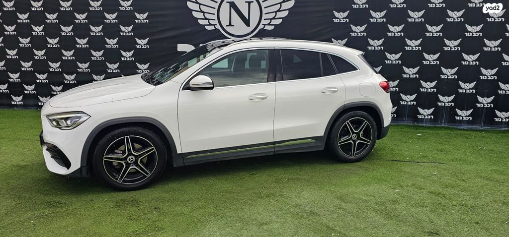 מרצדס-בנץ GLA