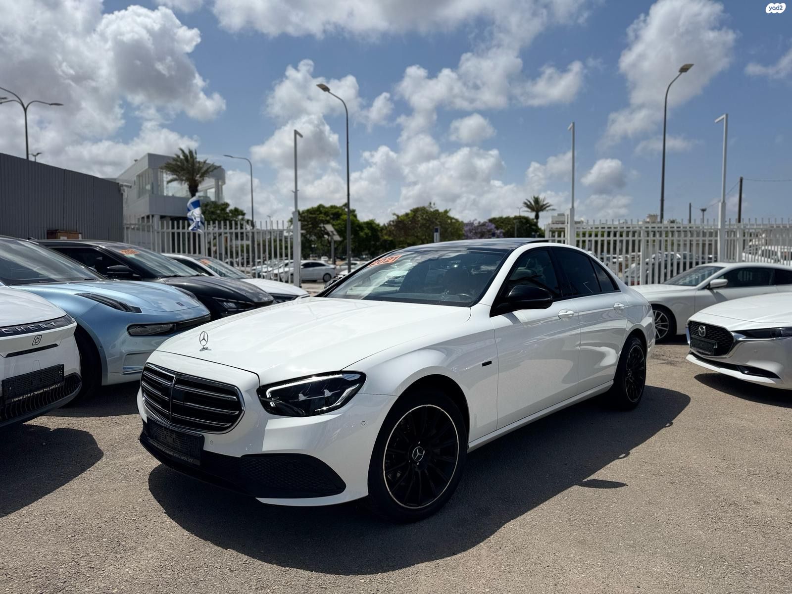 מודעת רכב מרצדס-בנץ E-class