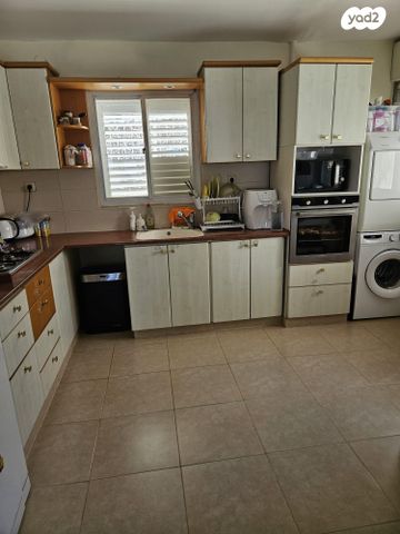 דירה, האלון 20, רמות יצחק, נשר