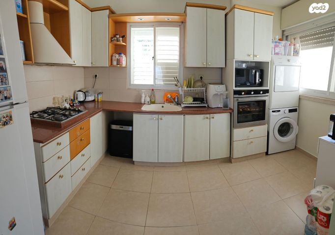 דירה, האלון 20, רמות יצחק, נשר