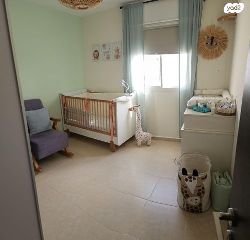 דירה, האלון 20, רמות יצחק, נשר