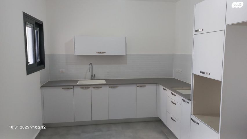 דירה, נורית הירש 11, דרום חדש, פארק הים, בת ים