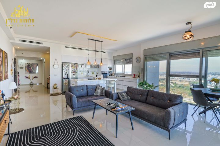 גג/ פנטהאוז, נחשול, נופרים, ראש העין