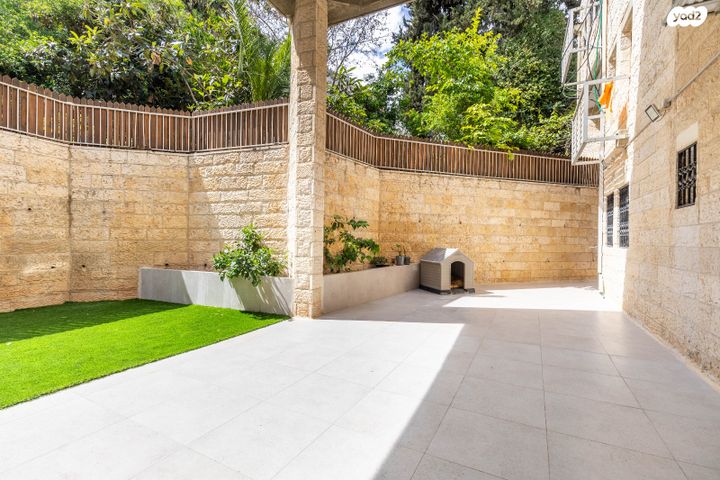 מרדכי אלקחי 23