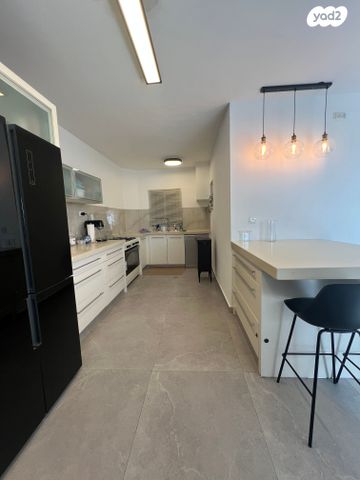 גג/ פנטהאוז, שדרות הערים התאומות, רמות הרכס, באר שבע