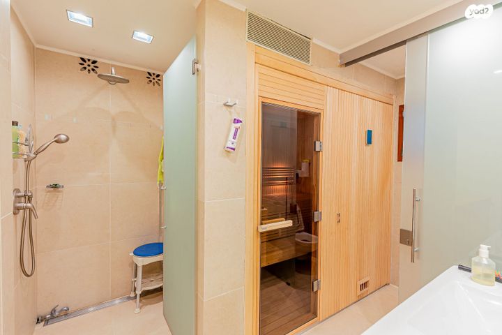 בית פרטי/ קוטג', ברק, קיסריה