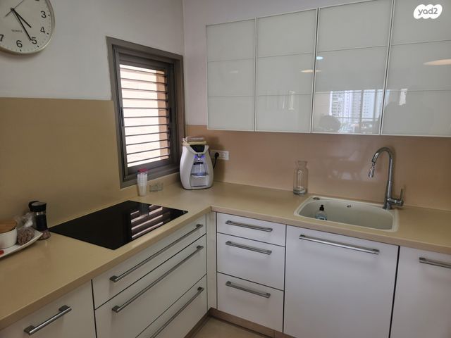 דירה, אהוד מנור, קרית אילון, חולון