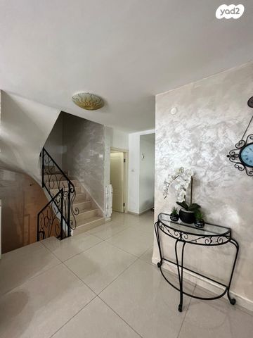 בית פרטי/ קוטג', מקס נורדאו, עיר, מרכז העיר, נהריה