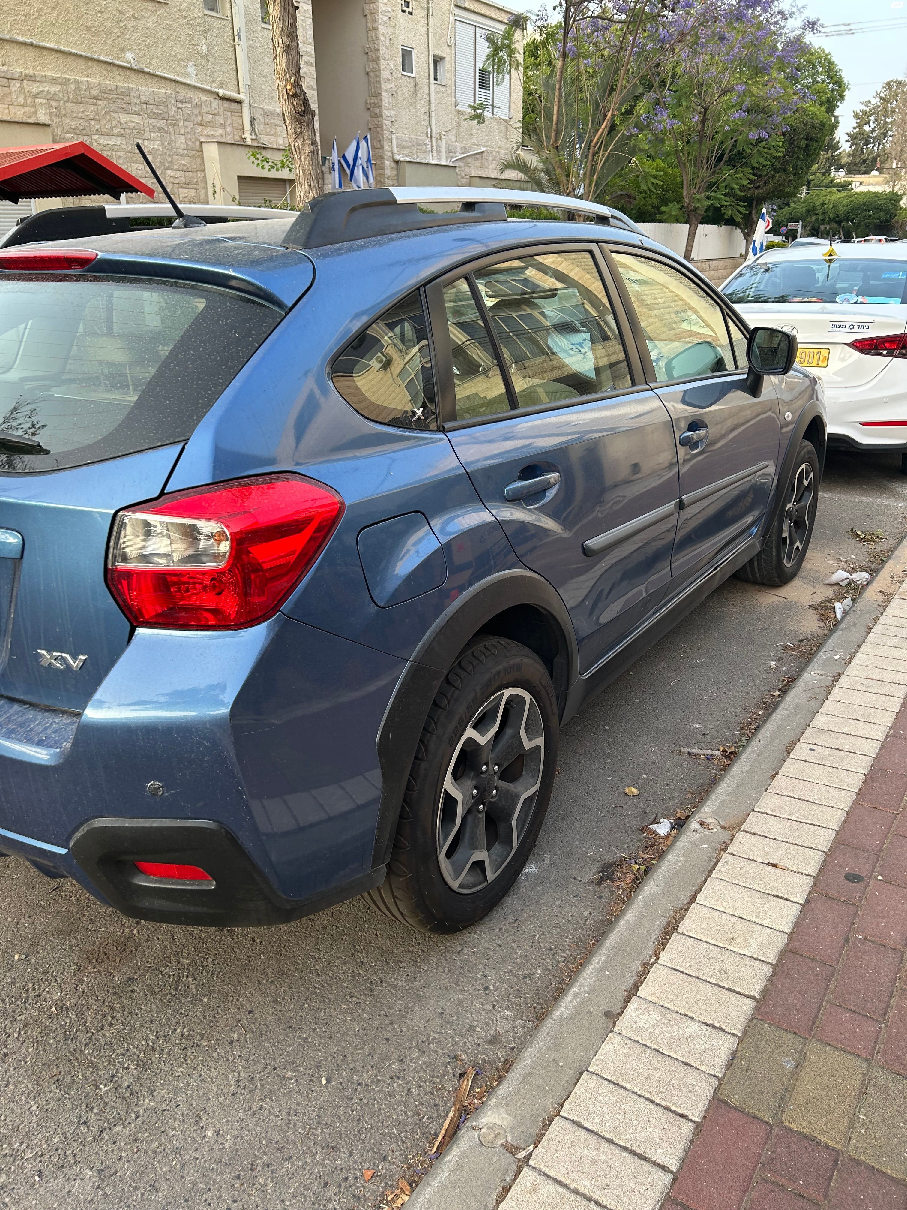 מודעת רכב סובארו XV