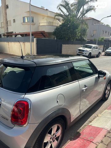 מודעת רכב מיני קופר
